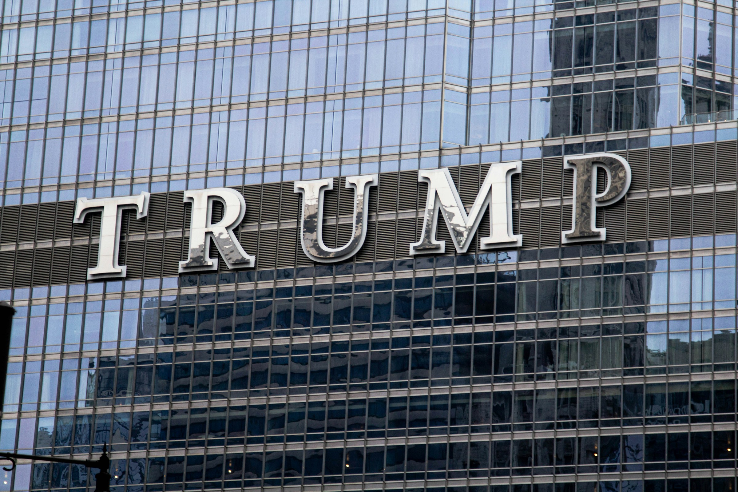 Gorgeous 'toxic': Plan To Build 91-storey Trump Tower On Gold Coast Scrapped View for Your Screen Gorgeous 'toxic': Plan To Build 91-storey Trump Tower On Gold Coast Scrapped View for Your Screen
