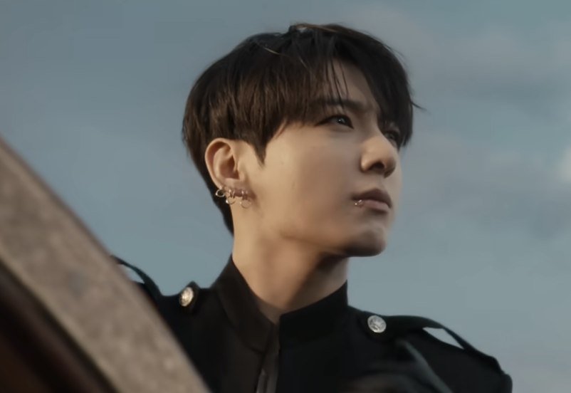 (VIDEO) BTS Comeback Concert Draws 40,000 Fans in Seoul Instead of Expected 260,000