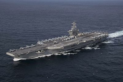 USS Abraham Lincoln (CVN-72) underway in the Atlantic Ocean on
