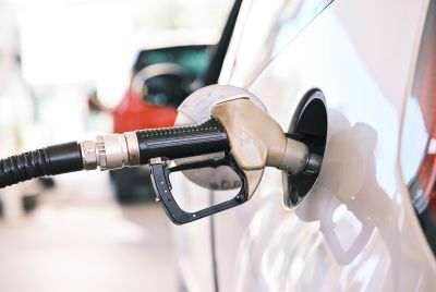 World oil prices climbed sharply in late March 2026