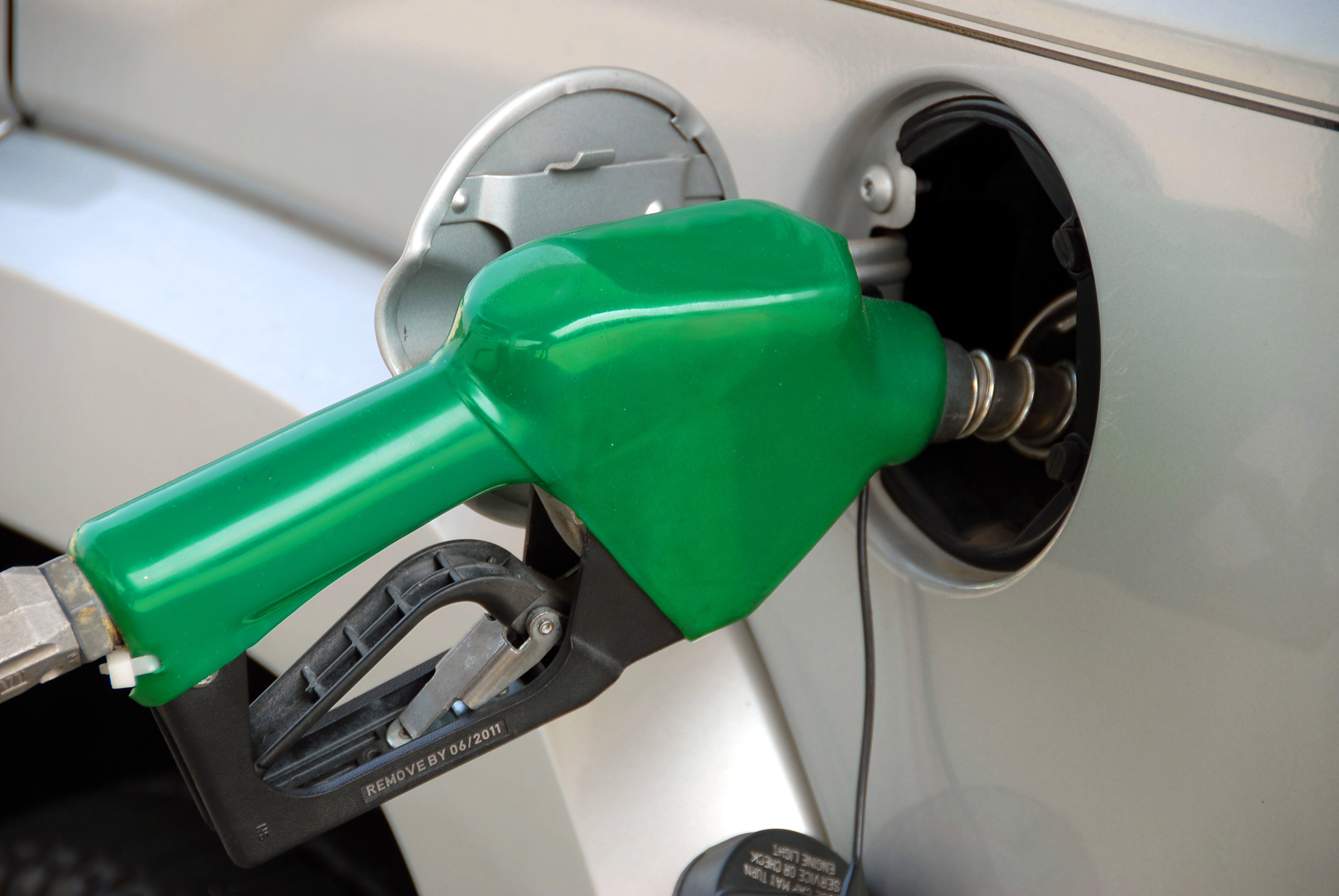 Oil Prices Plunge Below $95 as Trump Announces Iran Ceasefire: Markets React Wildly