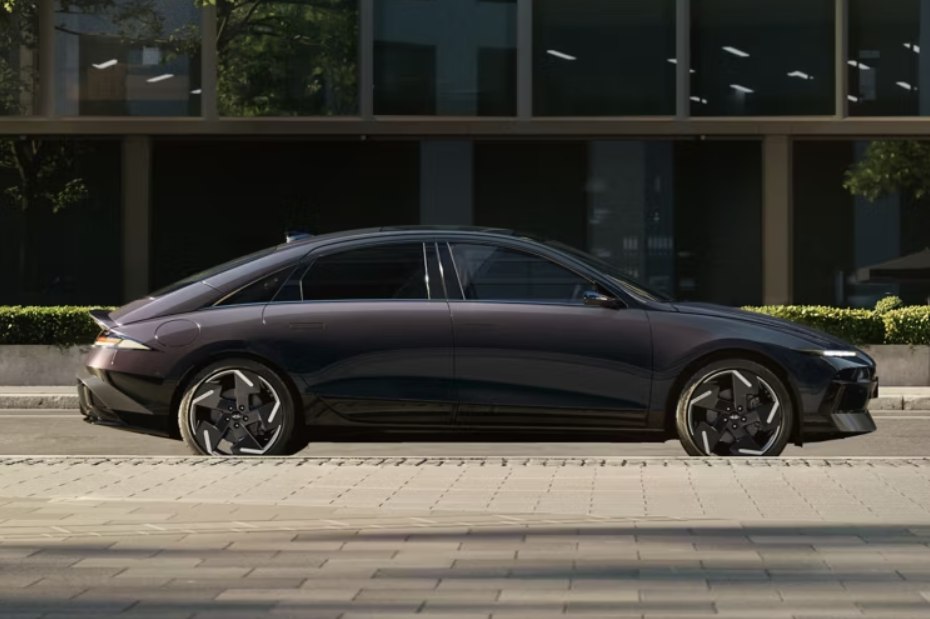 Hyundai Ioniq 6 electric sedans