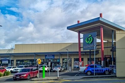 Woolworths Supermarket in Baxter, Victoria
