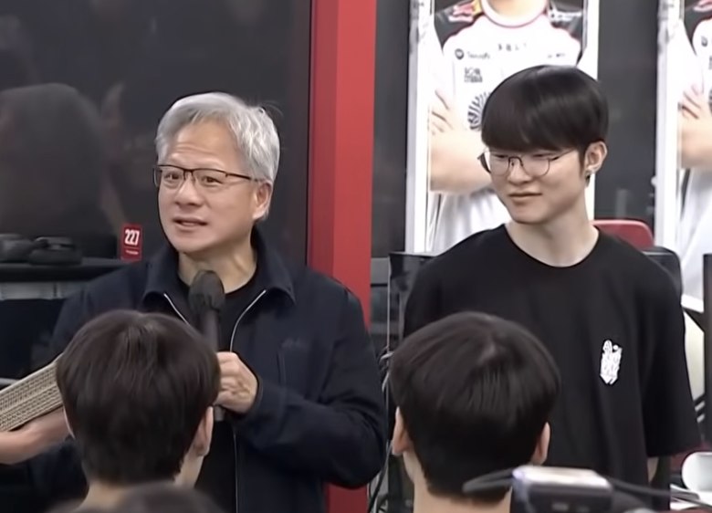 (VIDEO) Nvidia CEO Jensen Huang Gifts Faker Unique RTX 5090 Worth Up to $1 Million During Seoul Visit