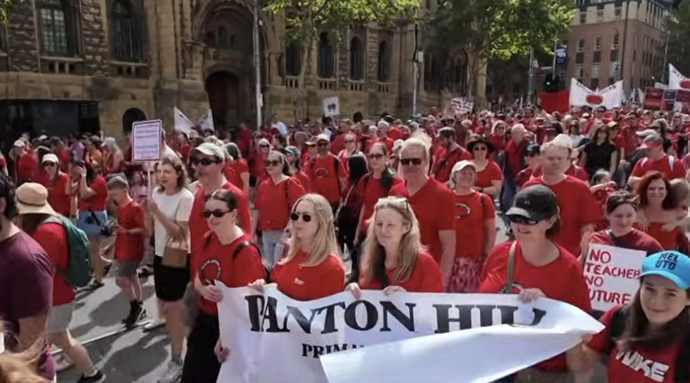 Victorian Teachers Reject 28% Pay Rise, Reigniting Strike Threat Months 