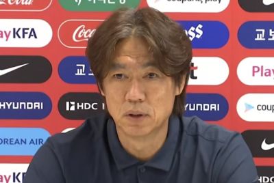 South Korea head coach Hong Myung-bo