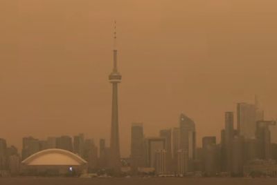 Extreme Wildfire Smoke Sparks US-Canada Political Clash as Air Quality