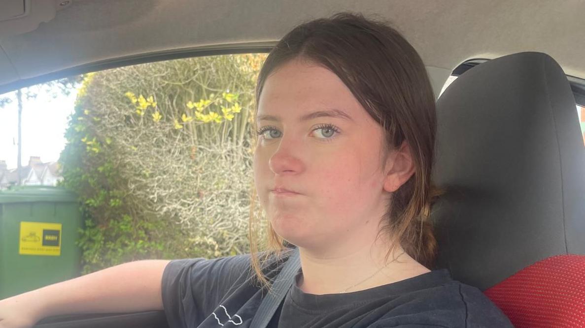 Teen Driver Stuck on M25 for Eight Hours on First 