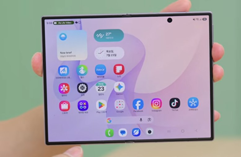 Samsung Galaxy Z Fold 8 Review: The Shorter, Wider Foldable 
