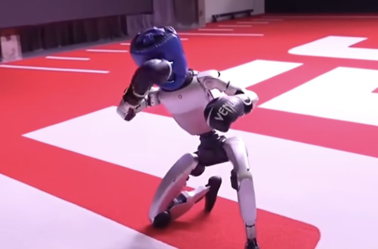 Chinese Robot Maker Unitree's Viral "Super Athlete" Robot Splits Viewers
