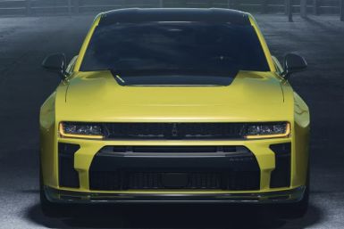 Dodge Unveils 600-Horsepower 2027 Charger Super Bee to Mark Charger's
