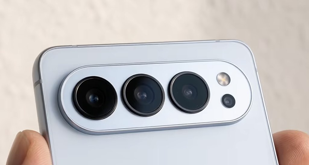 Samsung Galaxy S27 Ultra Rumors Point to Unified Camera Design, 