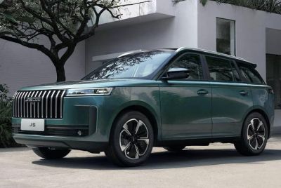 Jaecoo J5 Hybrid Review: Small SUV Punches Above Its Price