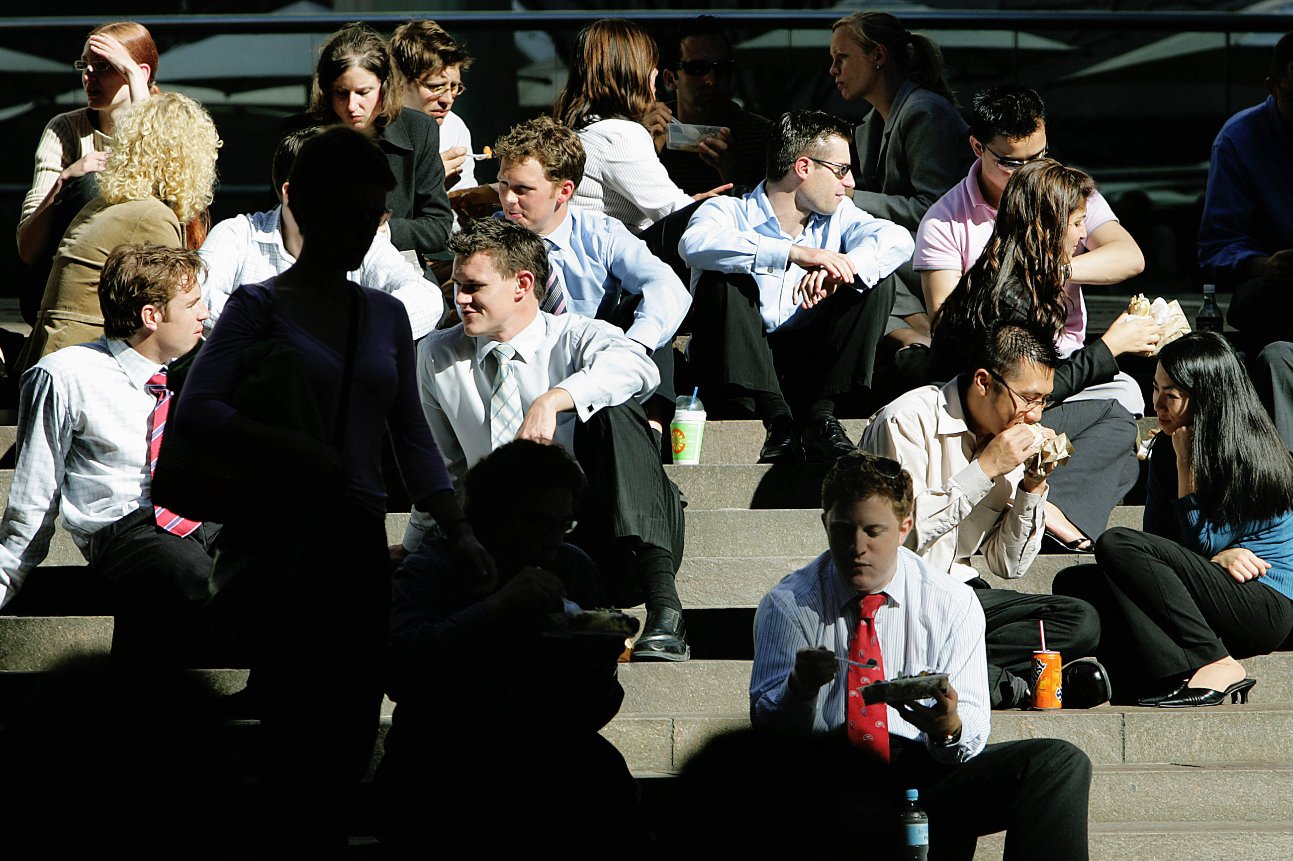 Australia's Superannuation Law Leaves Teenage Workers Shortchanged