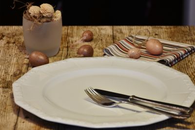 Etiquette Experts Reveal The Silent Silverware Signal Diners Use To