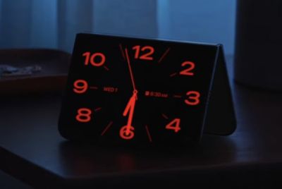 Apple Pitches the iPhone Duo as a Bedside Clock With