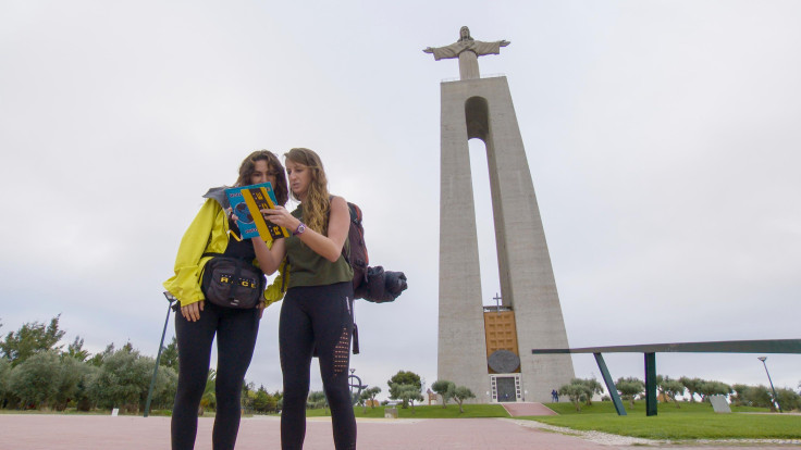 Amazing Race Raquel and Cayla