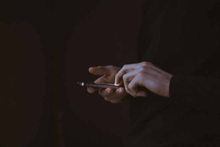 cell-phone-690192_1920