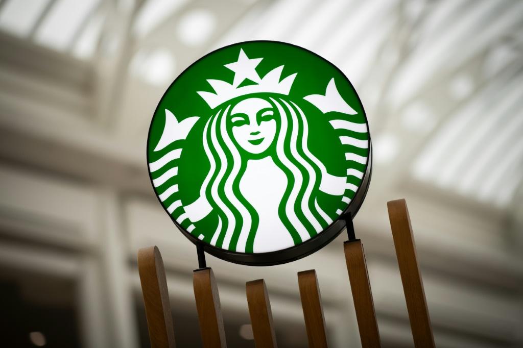 Starbucks Shares Hold Steady as Coffee Chain Navigates Menu Innovation and Global Expansion Plans