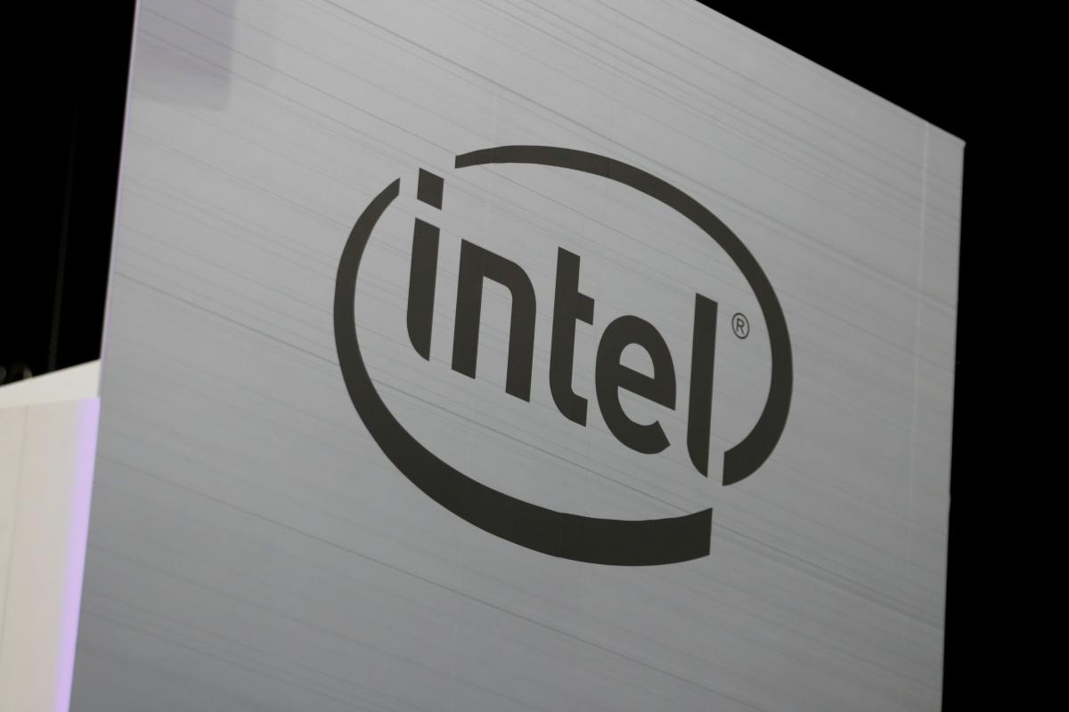 Intel Stock Rises on AI Partnership with SambaNova as Company Navigates Foundry Challenges and Market Recovery