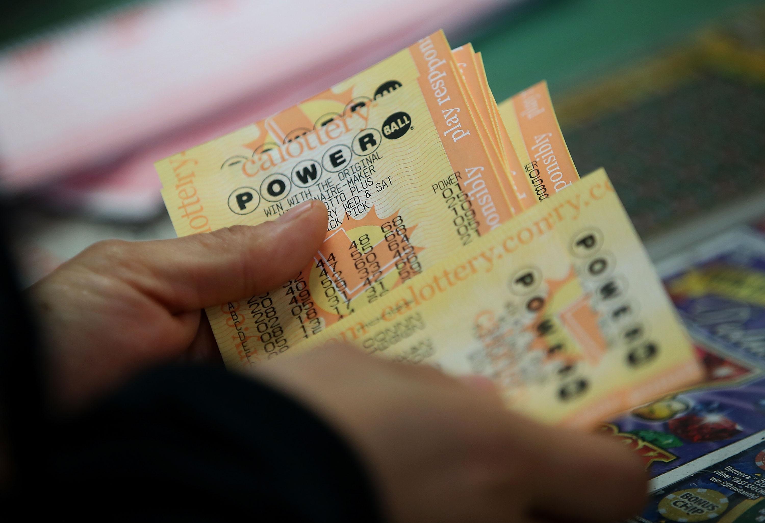 Powerball Jackpot Climbs to $663 Million After No Winner, Here's What the Prize Is Really Worth
