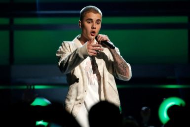 Justin Bieber performs a medley of songs at the 2016 Billboard Awards in Las Vegas